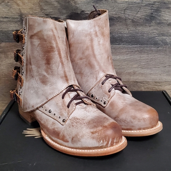 Freebird Rynne Taupe distressed leather flat booties size 7 - Picture 7 of 8